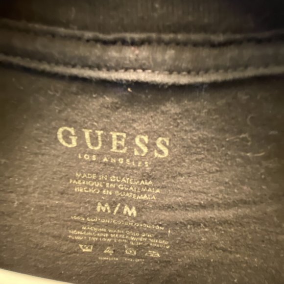 Guess Tee - Picture 2 of 3